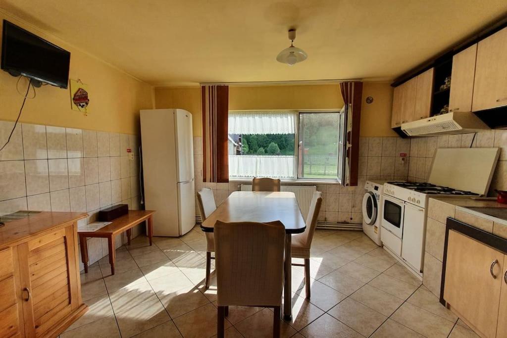 Casa Petruta Dambovicioara Podu Dimbovitei Exterior foto